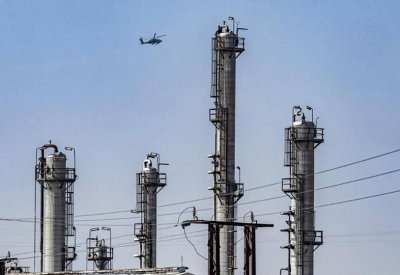 ناقلات نفط في بانياس.. هل ينتهي شح المحروقات في سوريا؟
