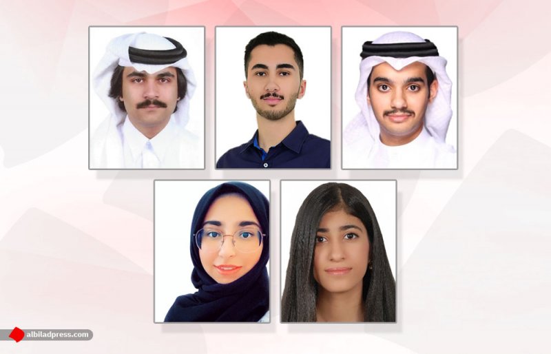 طلبة الدفعة الأولى بهندسة التطبيقية يعرضون تجاربهم الدراسية المتميزة في الجامعة