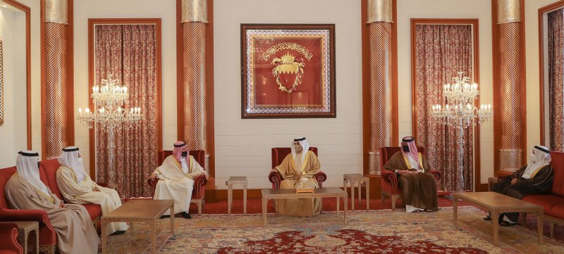 جلالة الملك المفدى يستقبل رئيس المجلس الأعلى للشئون الإسلامية ورئيسي مجلسي الأوقاف بمناسبة شهر رمضان المبارك