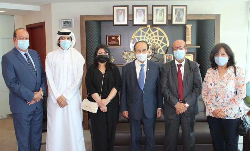 ميرزا يتسلم درعاً تقديرياً من جمعية شعلة المحبة والسلام لاسهاماته في نشر ثقافة الطاقة المستدامة