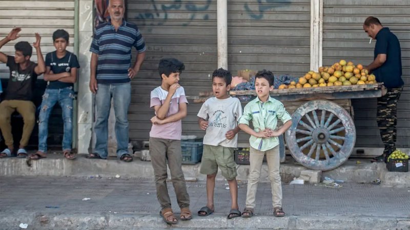 مأساة طفل قضى تحت العجلات في مصر
