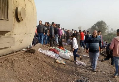 السيسي يأمر بتشكيل لجنة للتحقيق في حادث القطار