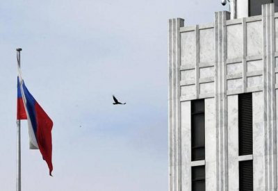 "أزمة مشتعلة" بين روسيا والتشيك.. وتبادل طرد دبلوماسيين