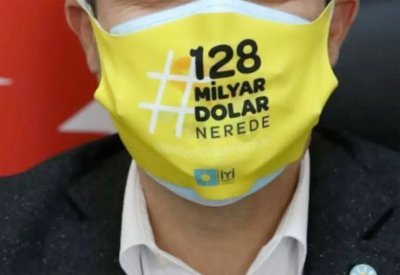 تركيا.. كمامات مدون عليها "أين ذهبت 128 مليار دولار؟"