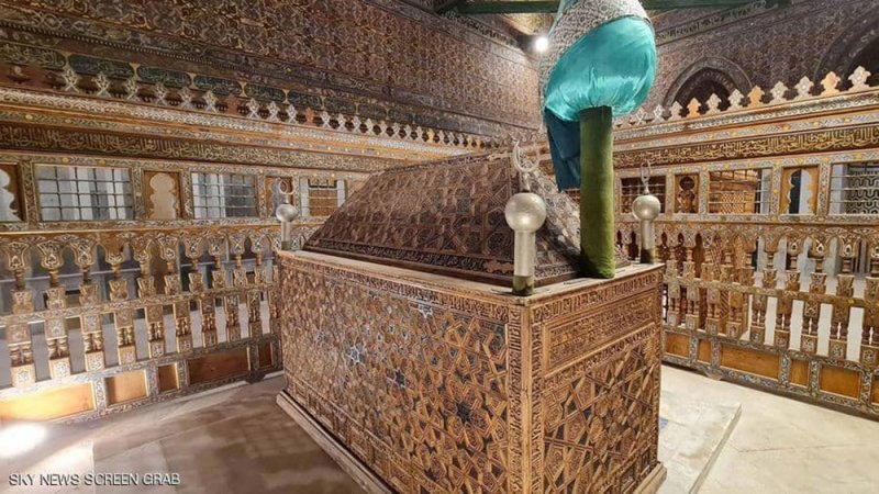 بعد توقف طويل.. "الإمام الشافعي" يعود لاستقبال رسائل المحبين