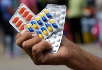 دعوى تطالب "جونسون آند جونسون" وشركات أدوية بـ50 مليار دولار