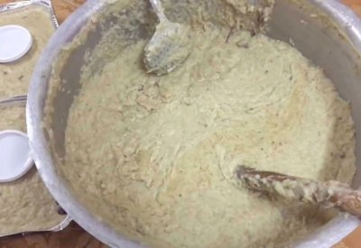 الهريس... أكلة حضرمية انتقلت إلى الهند وعادت إلينا مع التجار