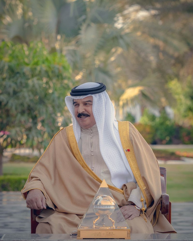 جلالة الملك المفدى يستقبل قائد الأسطول الخامس بمناسبة انتهاء فترة عمله