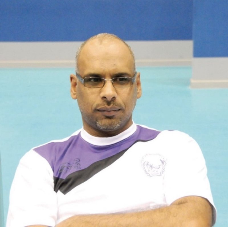 عبدالواحد مساعدا لمدرب منتخب شباب الطائرة