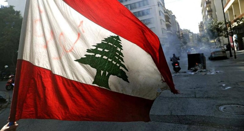لبنان.. بين الولادة العسيرة للحكومة والعقوبات بحق سياسيين