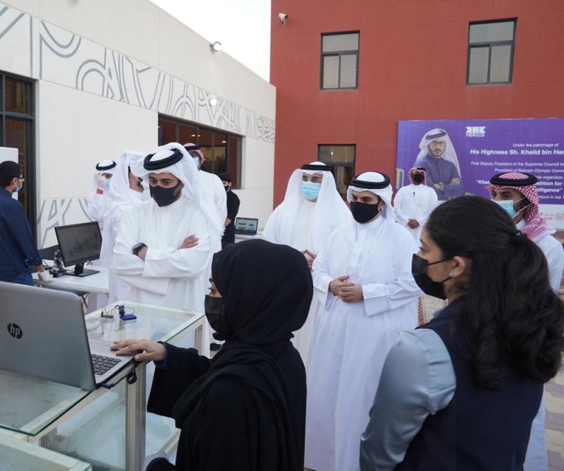 مشروع تقوده طالبة بجامعة البحرين يفوز بالمركز الثالث بمسابقة الشيخ خالد للذكاء الاصطناعي