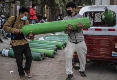 الهند تغرق في "جحيم كورونا".. و3 أسباب وراء أزمة الأكسجين