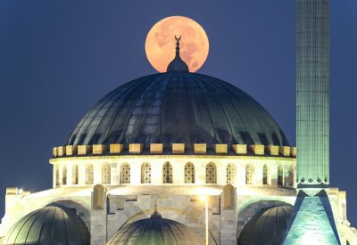 العصفور: "بدر رمضان العملاق" يزين سماء المملكة الثلاثاء المقبل