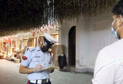 مديريات الشرطة تواصل حملاتها التوعوية وتتخذ الإجراءات القانونية حيال المخالفين لإجراءات الحد من انتشار "كورونا"