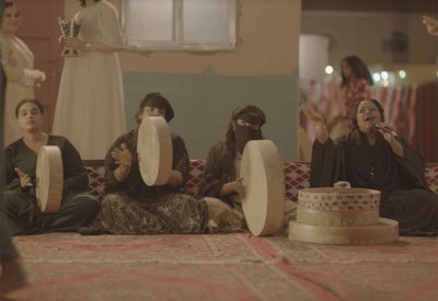 فيلم "حد الطار" يصور الواقع ويكشف عيوب التقاليد الموروثة