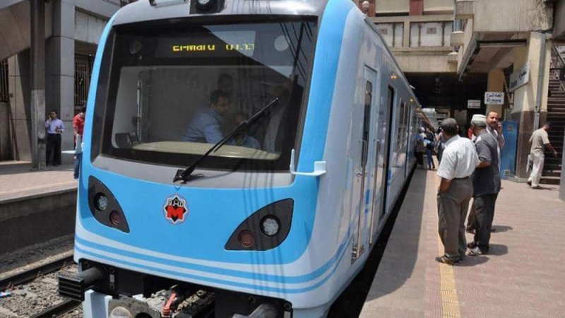 انتظام حركة مترو القاهرة بعد السيطرة على حريق