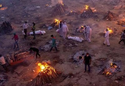 الهند.. كورونا "يبتلع" مدنا وبحث مضن عن "مقابر"