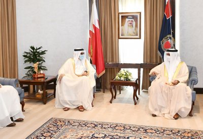 معالي وزير الداخلية يبحث مجالات التعاون والتنسيق مع سعادة وزير الخارجية