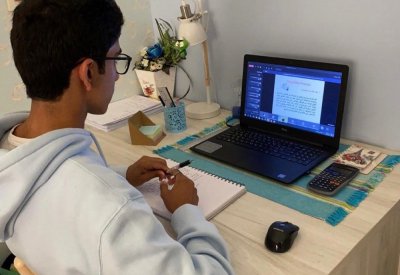 80 طالبًا بالمدارس يتدربون على صناعة الفكرة الإبداعية وريادة الأعمال