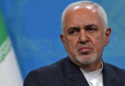 بعد تصريحاته المسربة.. ظريف يتحدث عن "اقتتال داخلي" في إيران