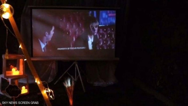 العراق.. سينما جوالة في كربلاء تكسر نمطية الترفيه