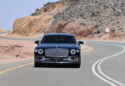 Flying Spur تنطلق بقوّة مع محرّك V8 الجبّار في الشرق الأوسط