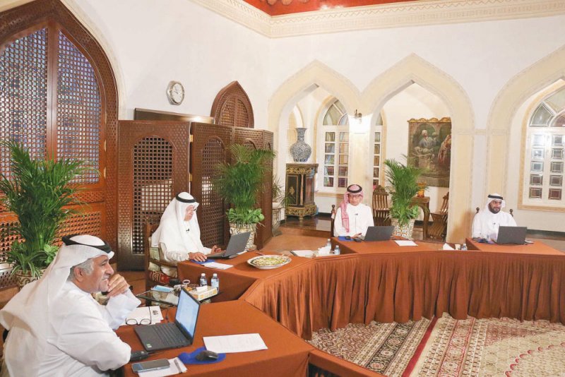إبراهيم بن محمد اشترك بـ 17 صحيفة وكان بيته مكتبة عامة