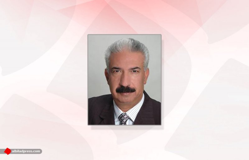 الشاعر الفلسطيني يوسف عبد العزيز يقرأ "أساور الزعتر" في  مركزالشيخ إبراهيم
