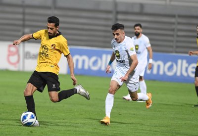 الأهلي والرفاع يتعادلان بهدفين
