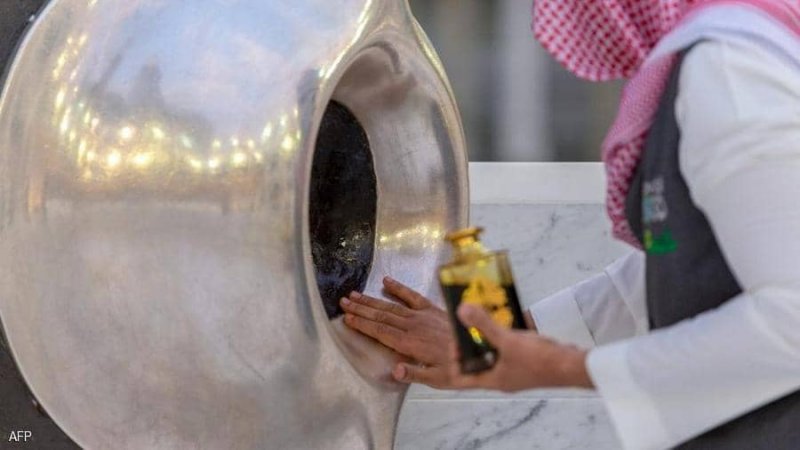 بالصور: الحجر الأسود.. صور لم تشاهدها من قبل