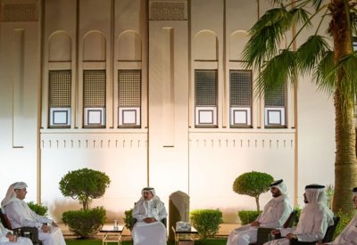 صاحب السمو الملكي ولي العهد رئيس مجلس الوزراء يستقبل الشيخ خليفة بن دعيج آل خليفة ومعالي الشيخ سلمان بن أحمد آل خليفة