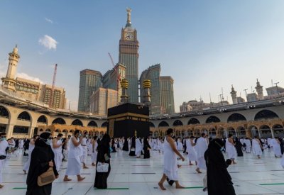 المسجد الحرام يستقبل أكثر من ثلاثة ملايين معتمر ومصل منذ بداية شهر رمضان المبارك