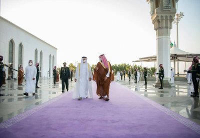 بالصورة: السعودية تغير لون سجاد مراسم الاستقبال.. وهذا السبب