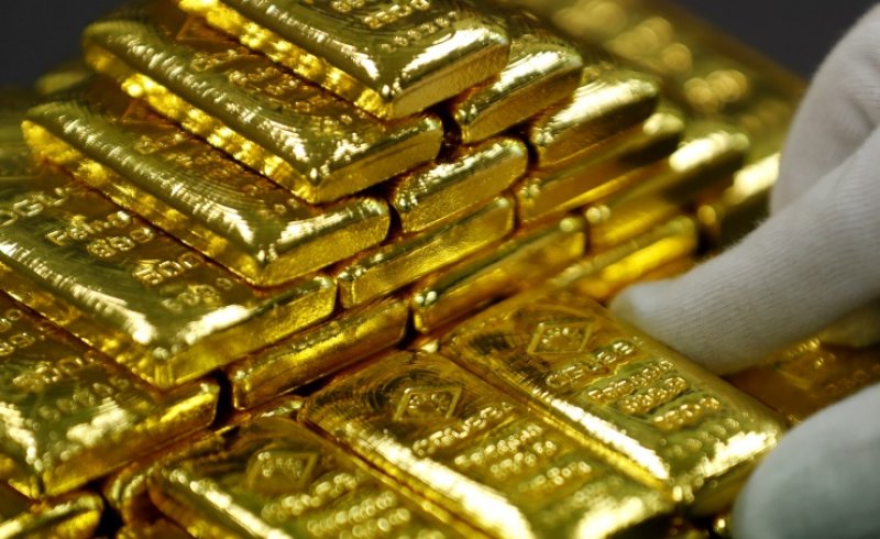 الذهب يتراجع بقوة مع تراجع رهانات خفض الفائدة