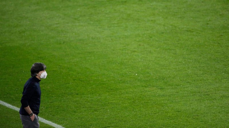 لوف يستعد لكأس أوروبا بغياب رباعي "الأبطال"
