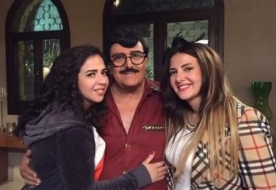 سمير غانم في حالة حرجة.. ودنيا وإيمي تطلبان الدعاء