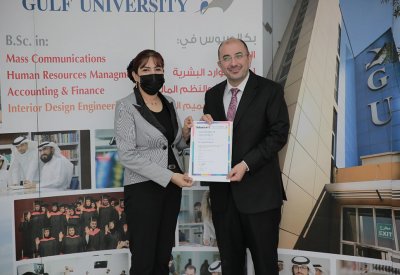 الجامعة الخليجية تختتم دورة تدريبية حول تقنيات التعليم عبر الموبايل 