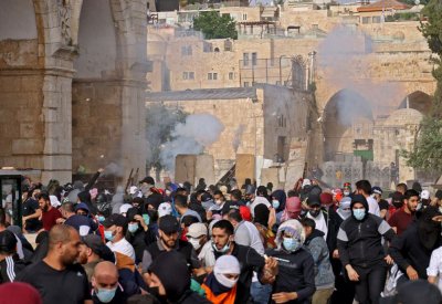 انفجارات تهز القدس.. إطلاق صواريخ من غزة نحو إسرائيل