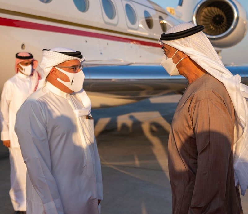 سمو ولي العهد رئيس مجلس الوزراء يصل إلى دولة الإمارات العربية المتحدة