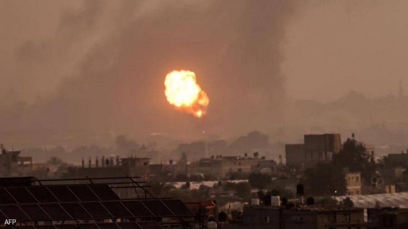 130 غارة إسرائيلية على غزة.. سقوط قتلى وجرحى بينهم أطفال