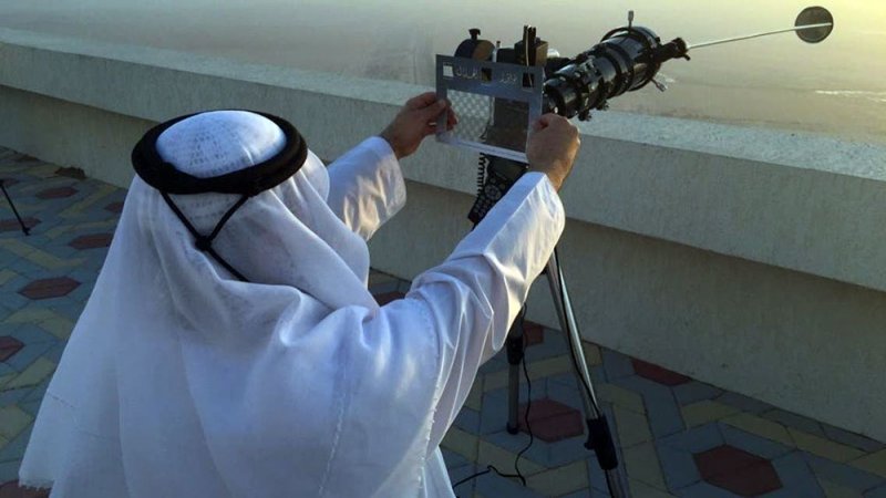 كيف تتم رؤية هلال شوال.. وهل تختلف الطريقة بين الدول؟
