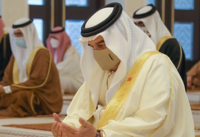 جلالة الملك المفدى يؤدي صلاة عيد الفطر المبارك