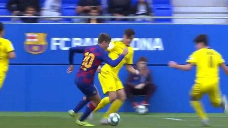 برشلونة يضع شرطا جزائيا "لا يصدق" لنجم المستقبل