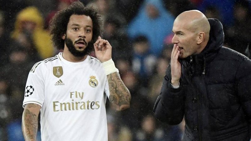 أزمة في مدريد.. زيدان يبعد مارسيلو عن الفريق بعد "الصدام"