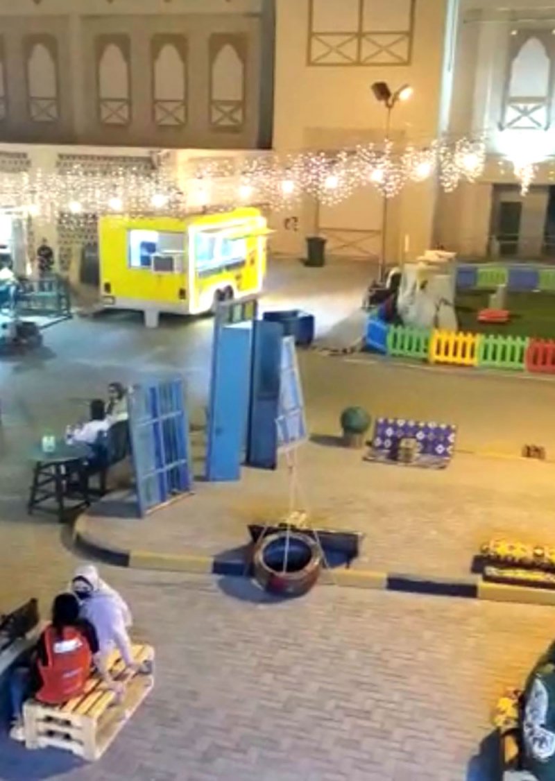 فعاليات ومسابقات وهدايا بشارع العربات بمجمع البحرين خلال العيد
