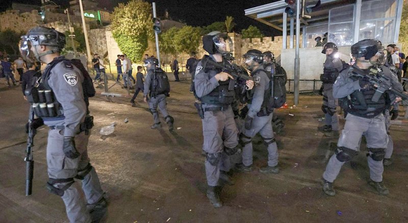 إصابة شرطي إسرائيلي بالرصاص في مدينة الرملة