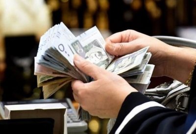السعودية والإمارات ضمن أكبر مصادر التحويلات المالية عالمياً