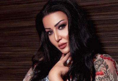 سمية الخشاب تثير جدلا بـ"العصير الأخضر".. وتكشف مكوناته