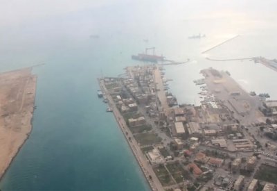 قناة السويس تبدأ أعمال الحفر لتوسعة وتعميق المنطقة الجنوبية