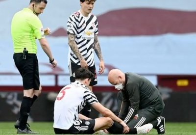 مدرب يونايتد يؤكد أن قائد الفريق سيحظى بالوقت الكافي قبل النهائي